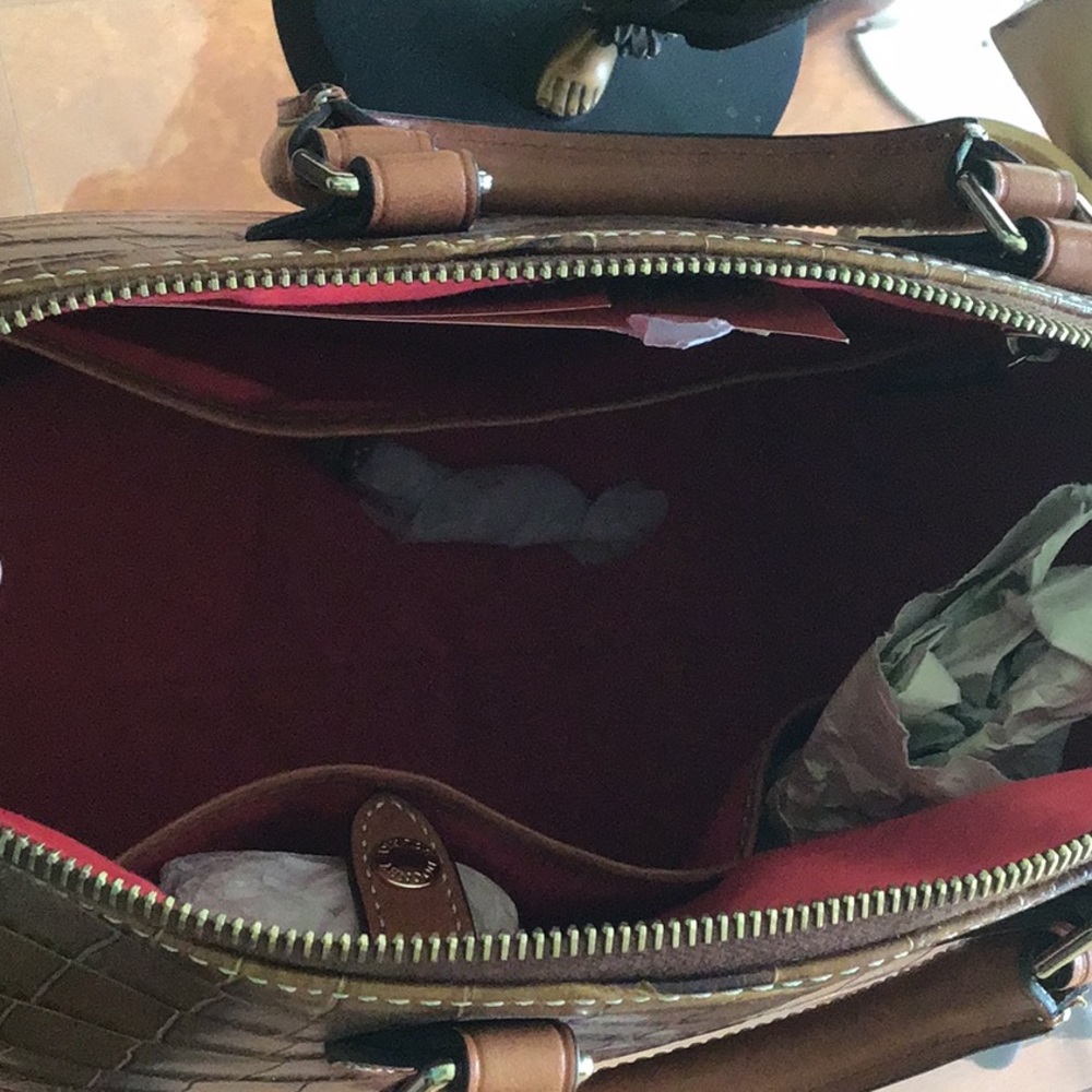 Dooney & Bourke Satchel hand and Shoulder Bag - Picture 3 of 3
